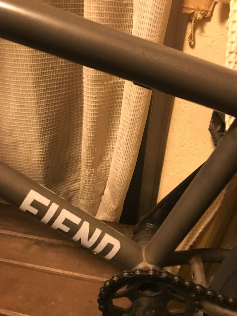 自転車本体 fiend bmx