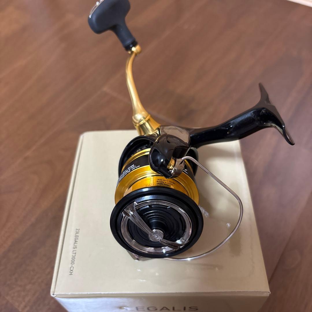 23Daiwa LEGALIS LT3000-CXH スピニングリール