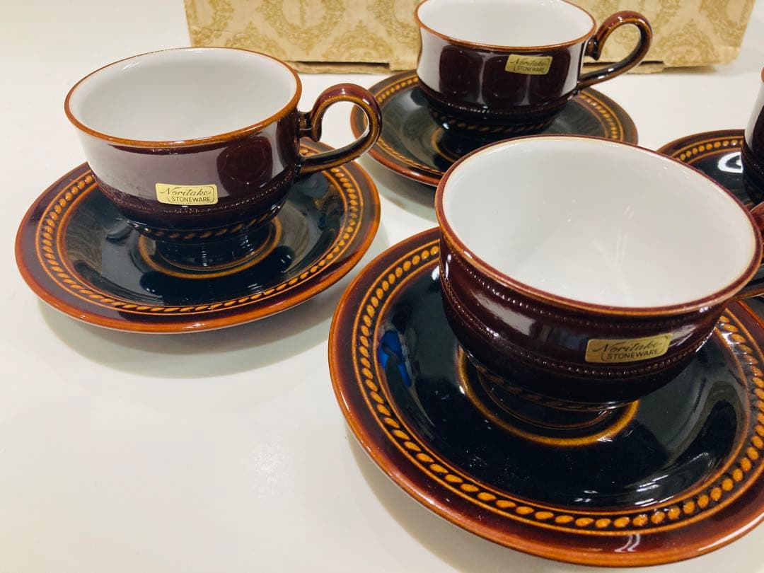 Noritake ストーンウェア製　コーヒーカップ　4組