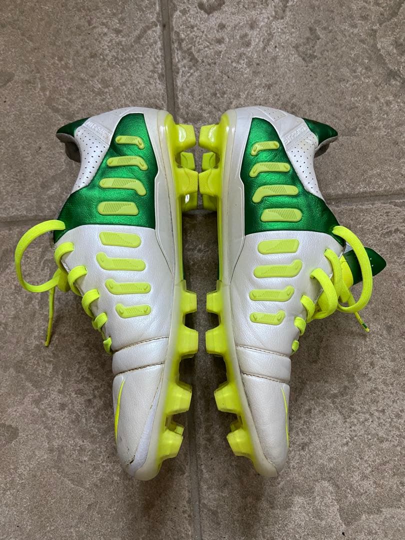 NIKE CTR360 マエストリ　25.0cm