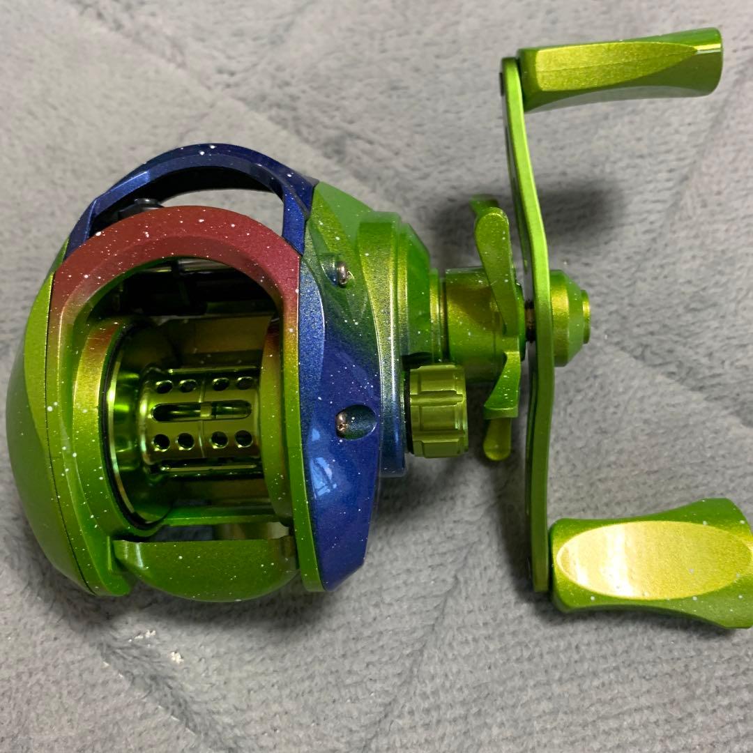 トップに！ベイトリール　クレイジーカラー