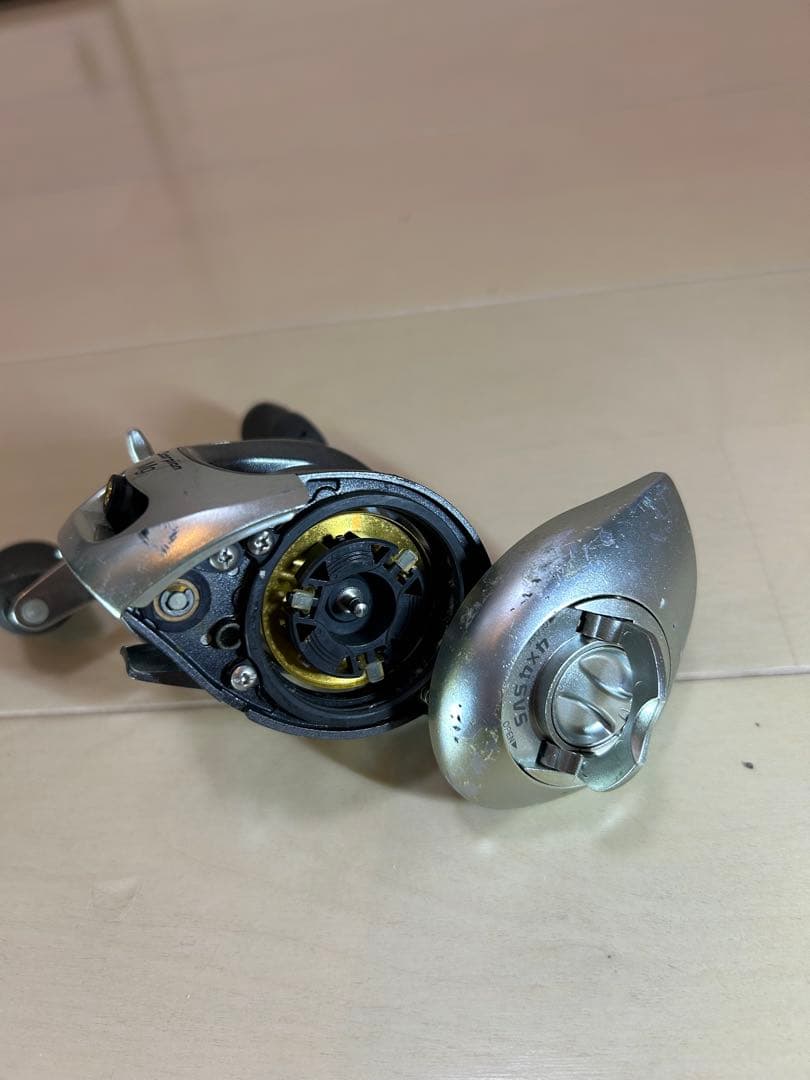 シマノ　スコーピオンMg 1000 右ハンドル オマケ付き