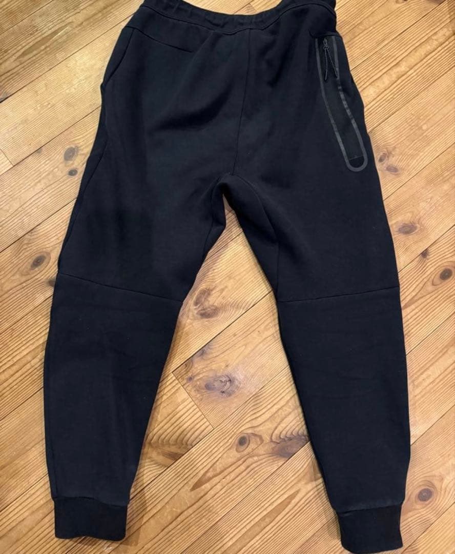 Nike テックフリース黒セットアップ　美品