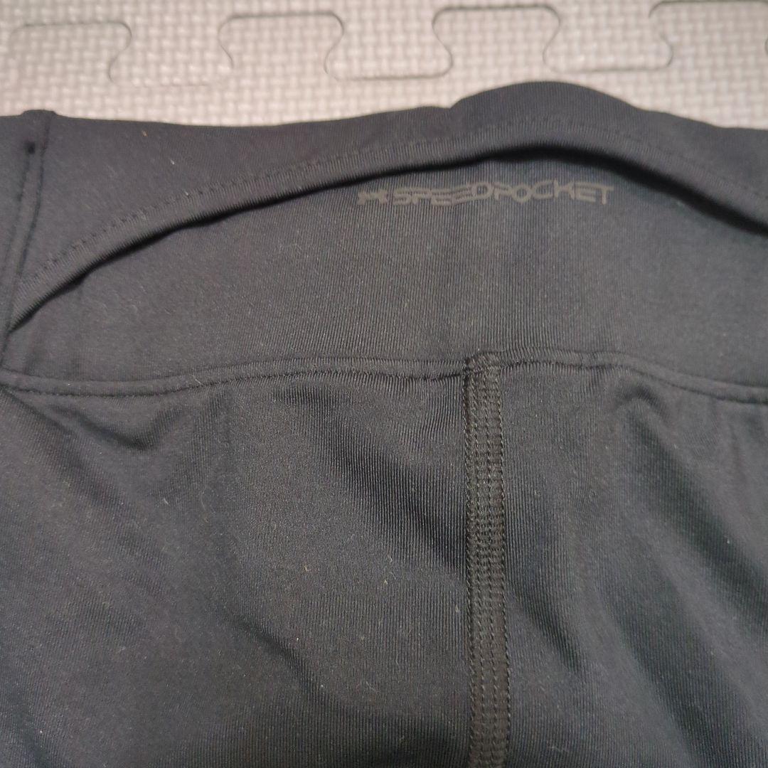 値下げ！Under Armour ブラックショートパンツ