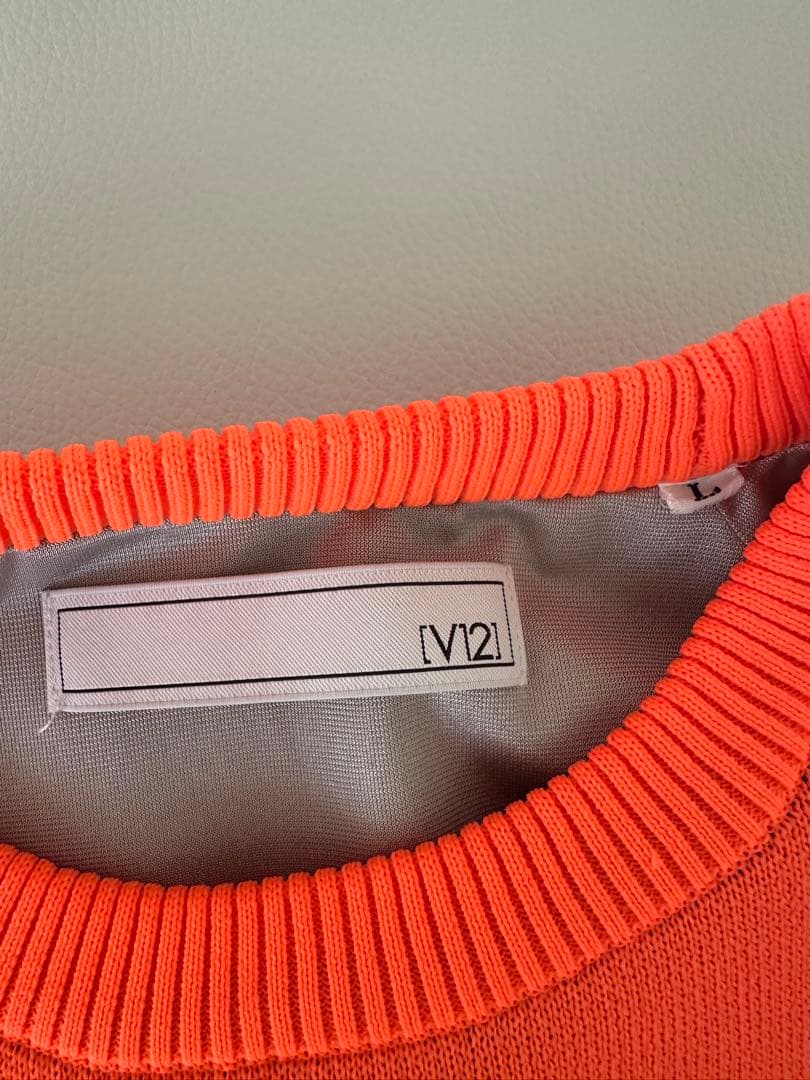 V12 セーター