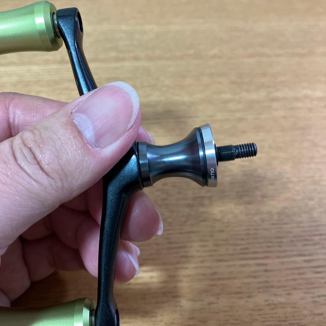 美品　シマノ用　ダブルハンドル　ロングノブ　カモフラバランサー　バス釣り
