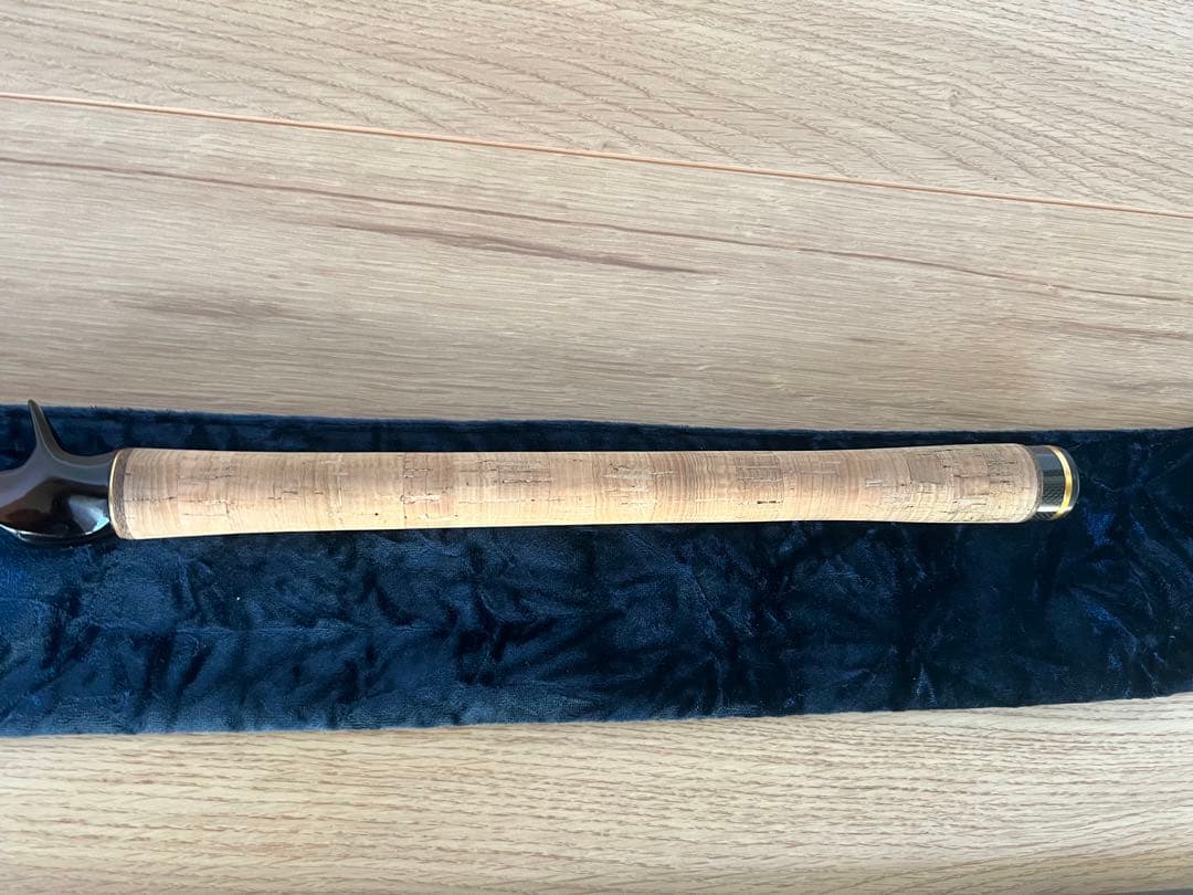 希少美品　シマノ 初代ワールドシャウラ 1754R-2 ブルー
