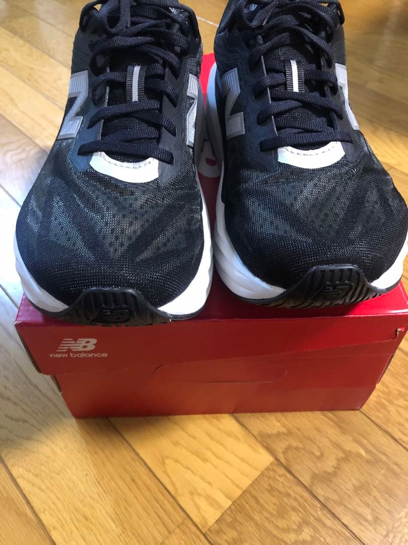 New Balance FuelCell Rebel v5　2E 27ｃｍ