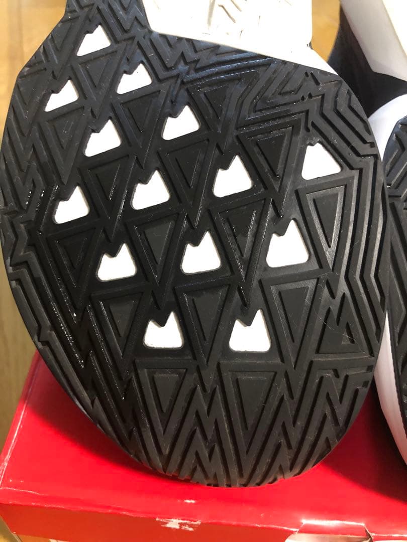 New Balance FuelCell Rebel v5　2E 27ｃｍ