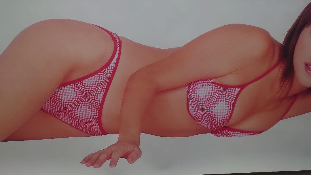 吉岡美穂 特大水着ポスター①