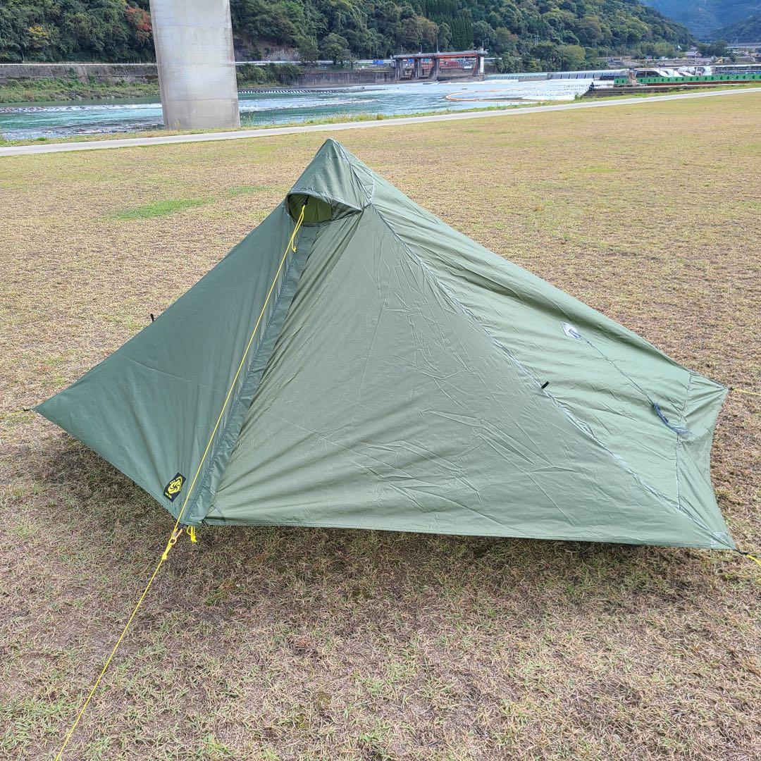 現行シックスムーンデザインズ ルナーソロ Lunar Solo ポール　山と道