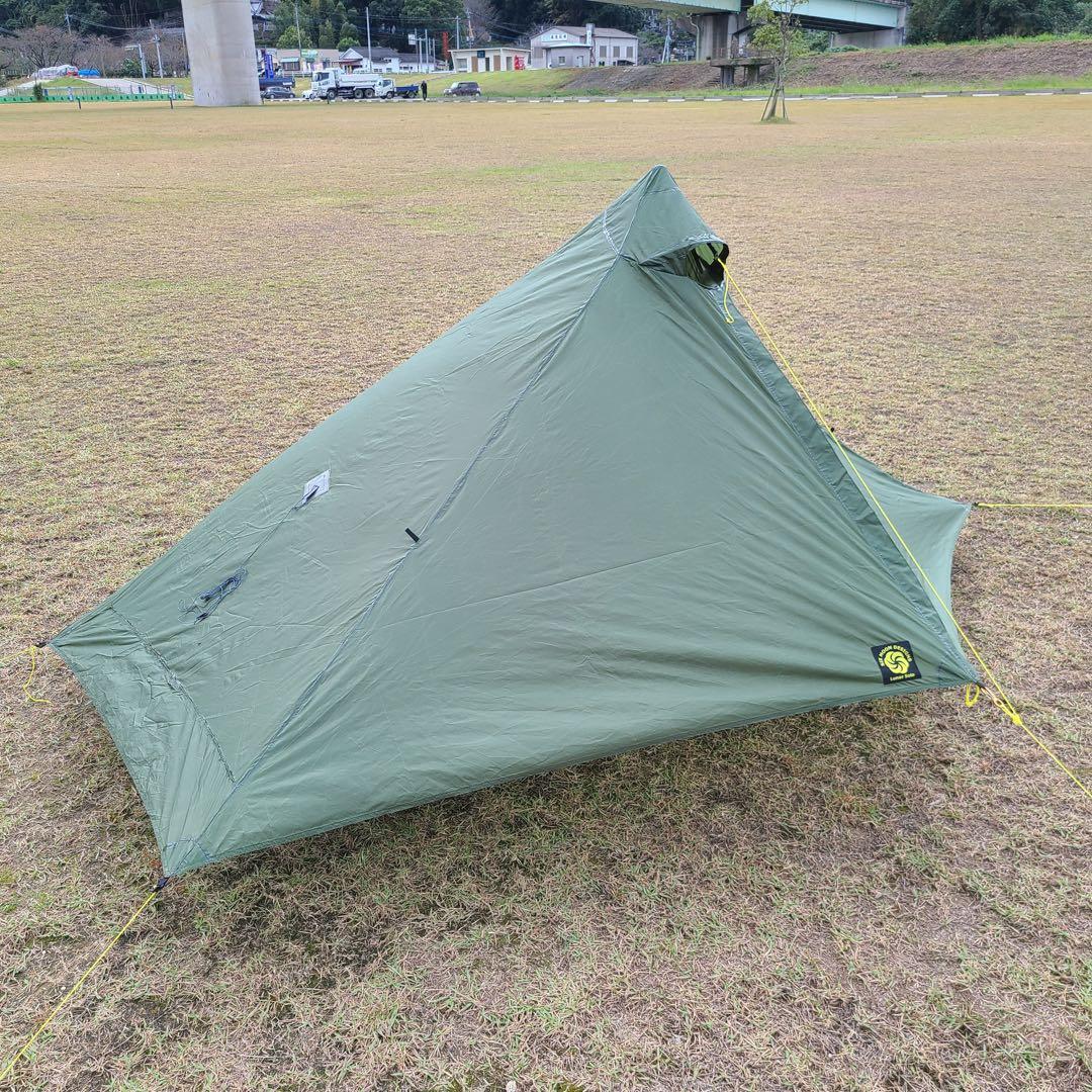 現行シックスムーンデザインズ ルナーソロ Lunar Solo ポール　山と道