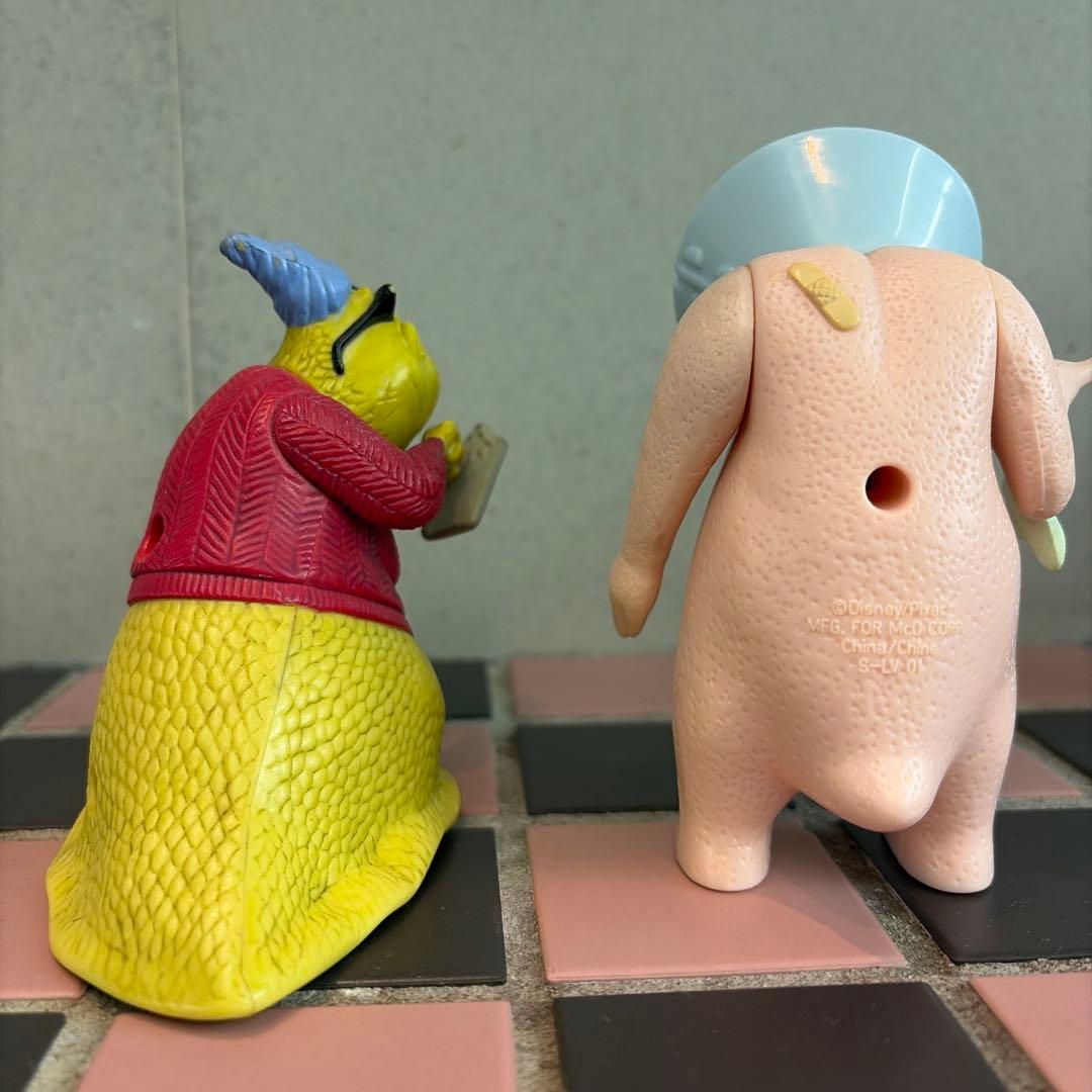 モンスターズインク　5体　ディズニー　ピクサー ファギュア