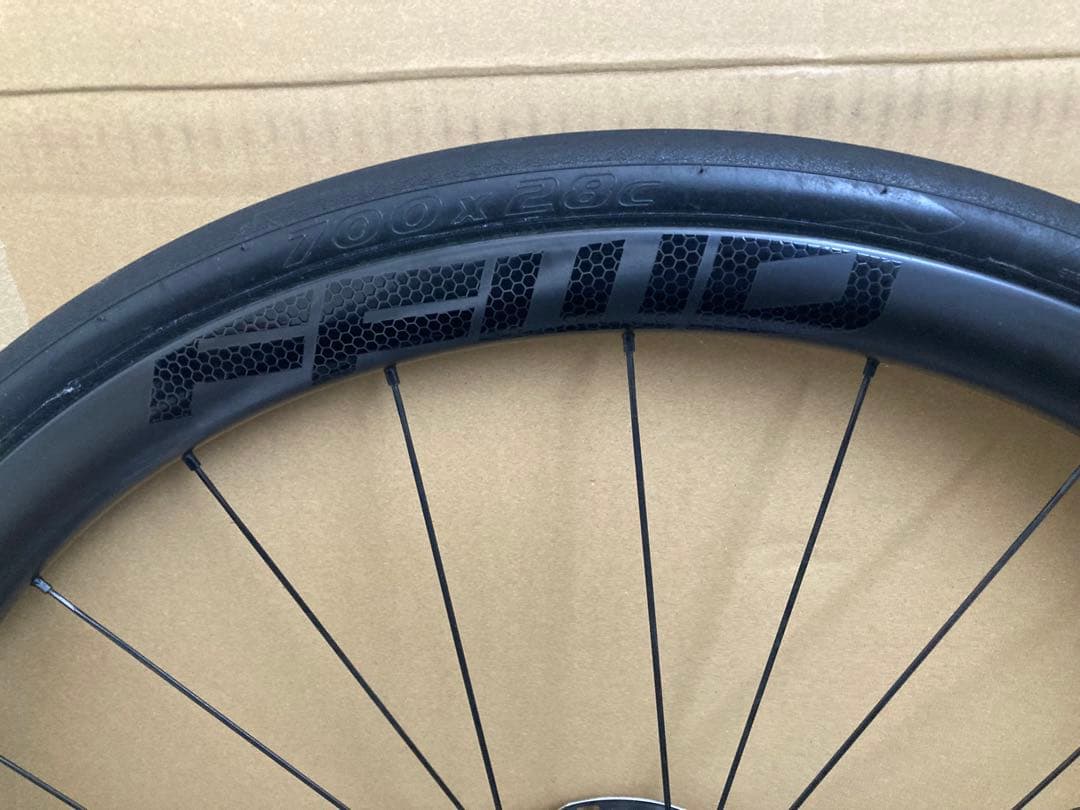 FFWD RYOT33 DT240Sハブ ディスクカーボンホイールセット