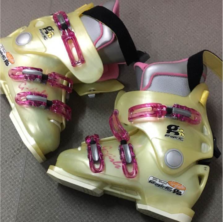 スキー用ブーツ
