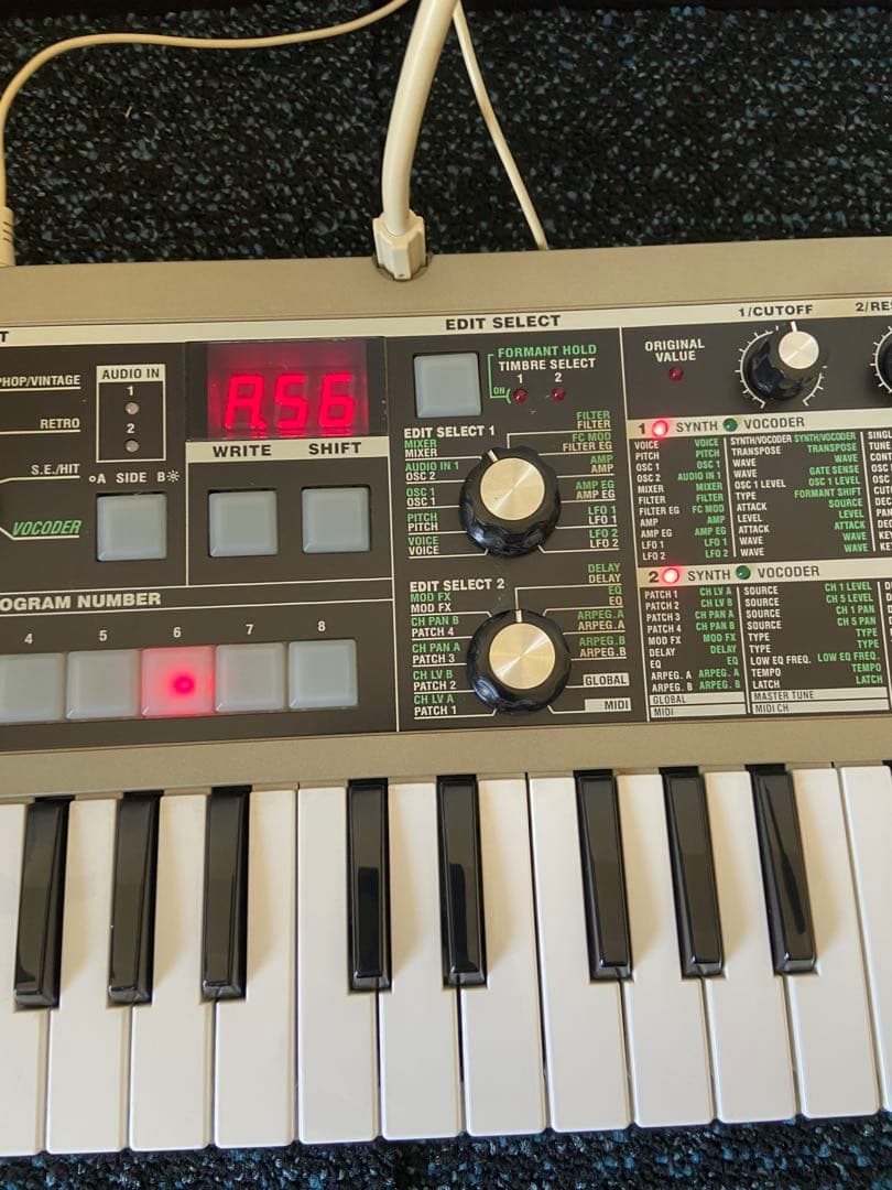 Korg MicroKorg アナログシンセサイザー　マイクロコルグ　ジャンク品