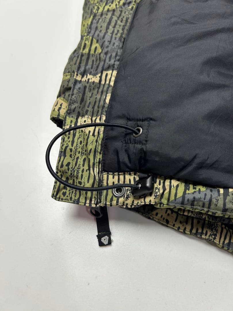BURTON カモフラージュ　迷彩　フード付き　ウィンタージャケット スノボ　M