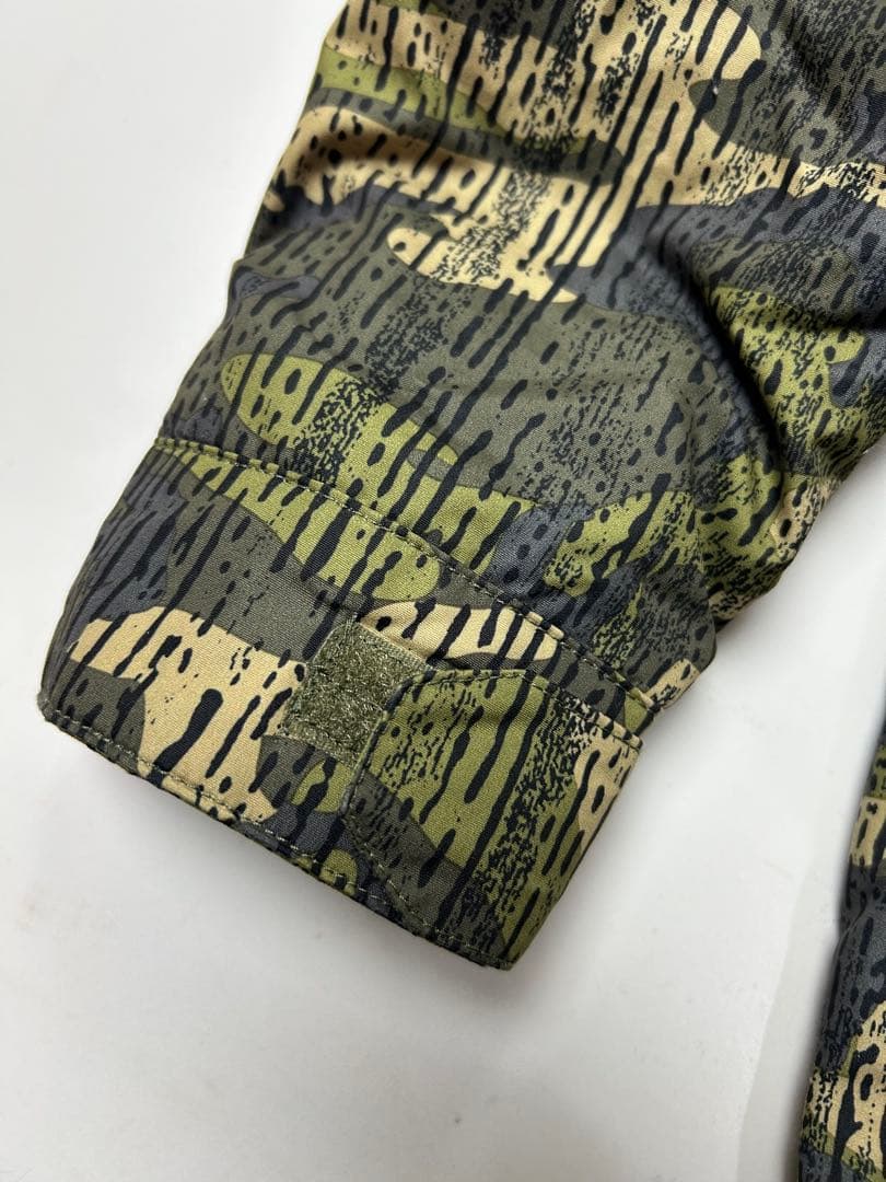 BURTON カモフラージュ　迷彩　フード付き　ウィンタージャケット スノボ　M
