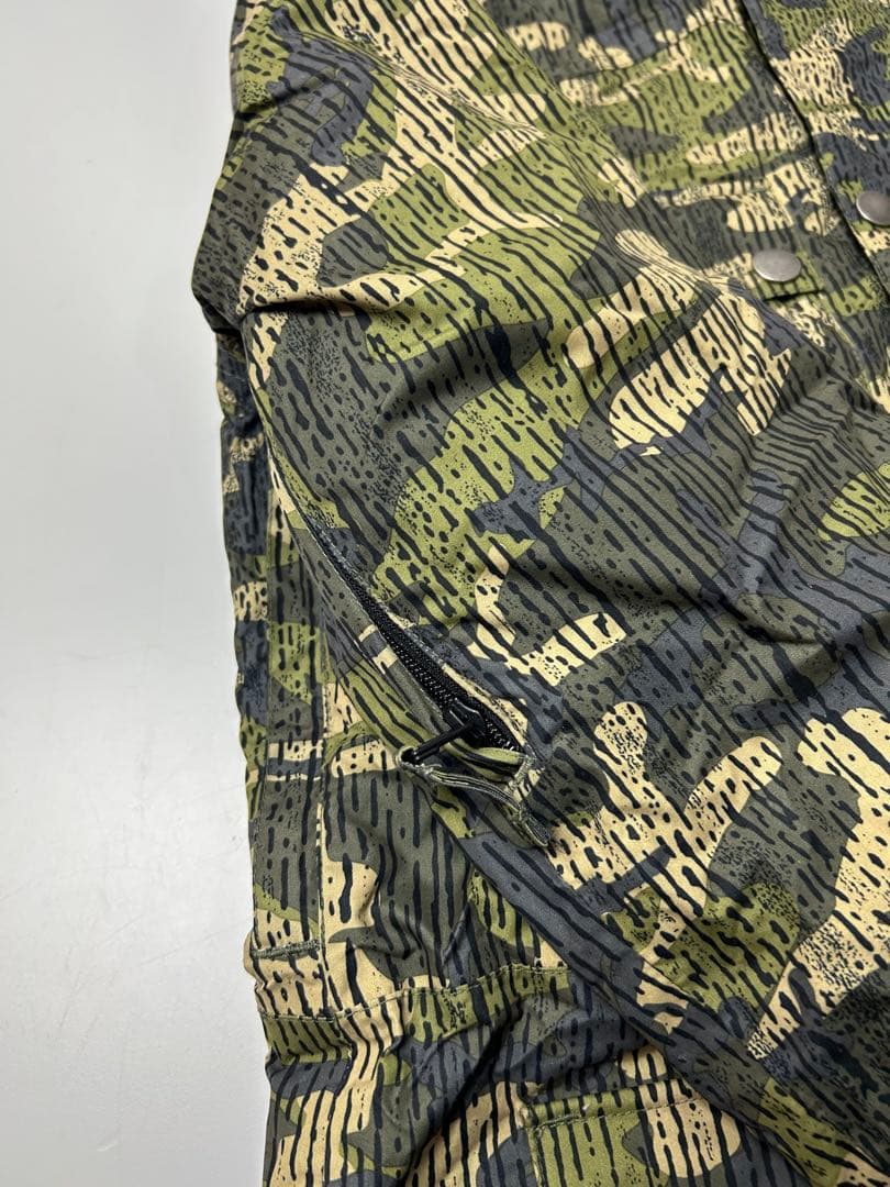 BURTON カモフラージュ　迷彩　フード付き　ウィンタージャケット スノボ　M