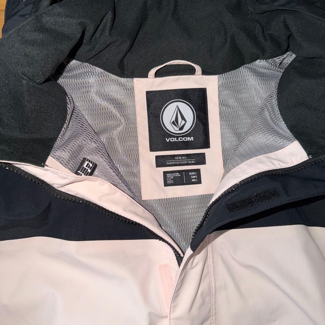 VOLCOM ゴアテックススノボーウェア