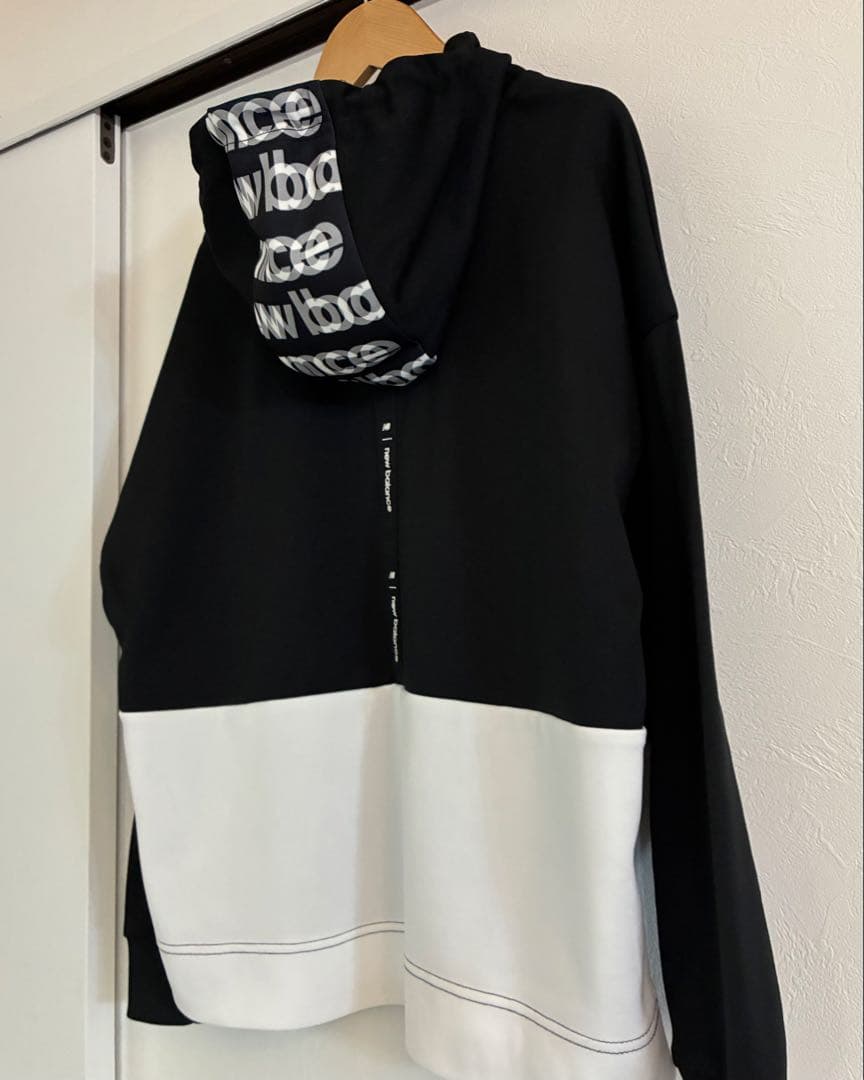 【NewBalance】モックネックパーカー（L）