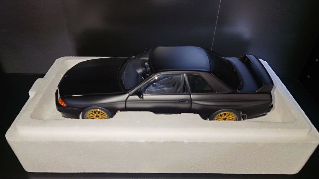 1500台限定 1/18 autoart Nissan r32 GT-R