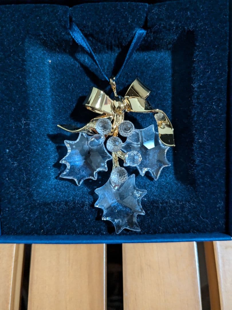 スワロフスキー☆クリスマスオーナメント柊