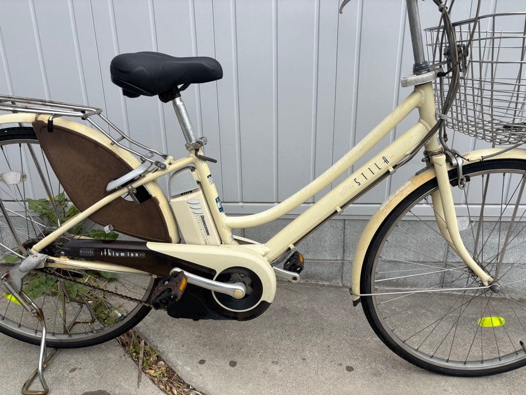 ブリヂストンSTILA 電動アシスト自転車 クリーム色 前カゴ付き