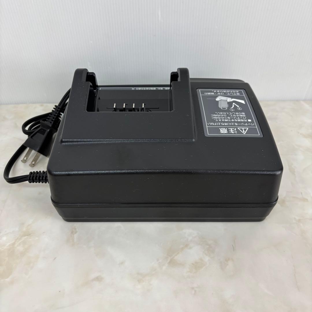 Panasonic 電動アシスト自転車専用 バッテリー充電器　NKJ073Z