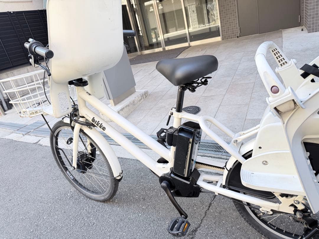 子供乗せ　ブリヂストン　BIKKE 電動アシスト自転車 チャイルドシート付き