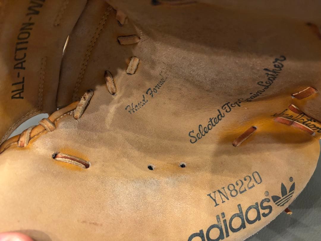 adidas 野球グローブ 兼松江商　ビンテージ　キャッチャーミット　江川卓