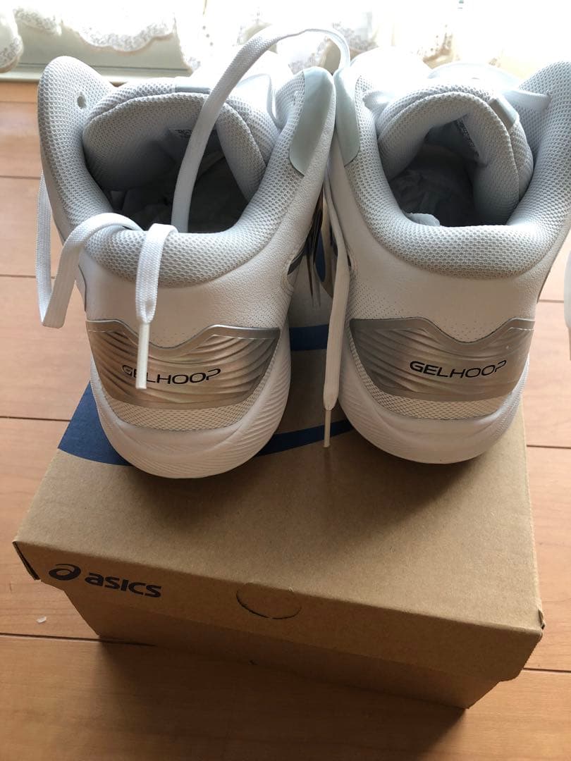 【新品】asicsバッシュ白⭐︎サイズ28.0