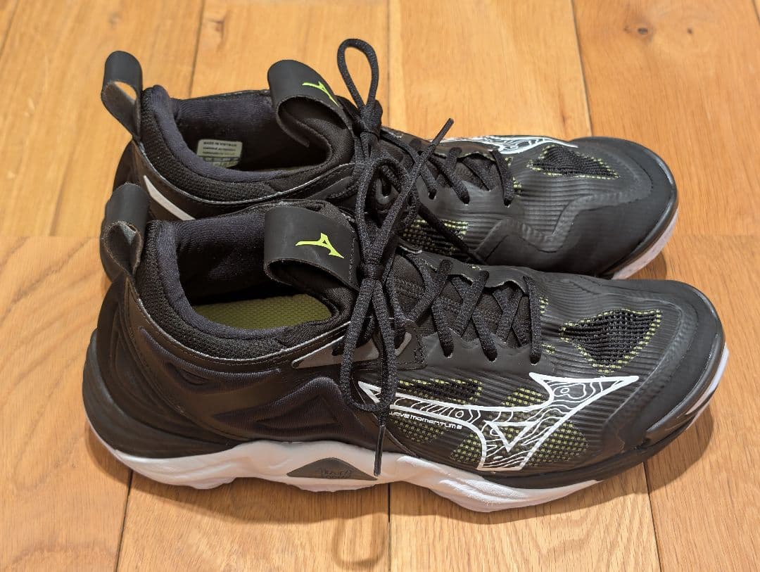 Mizuno　ウェーブモーメンタム3　 26.5cm
