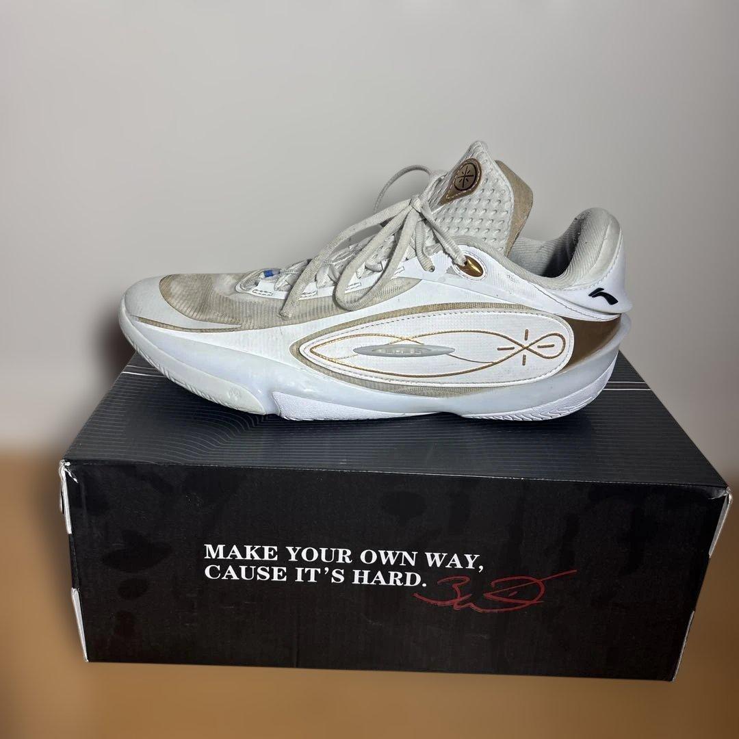 WADE 808 5ULTRA(勝利への道)バスケットボールシューズ　箱付き
