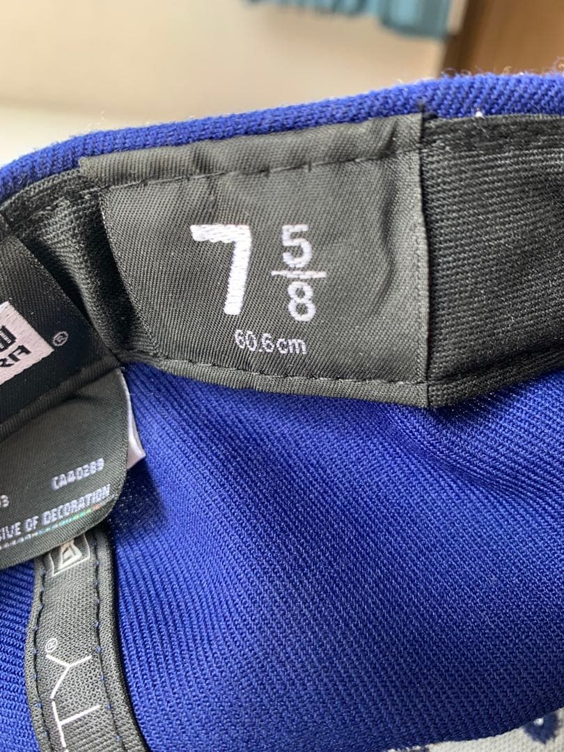 ロサンゼルス・ドジャース　ナイキオーセンティックパーカーとニューエラキャップ