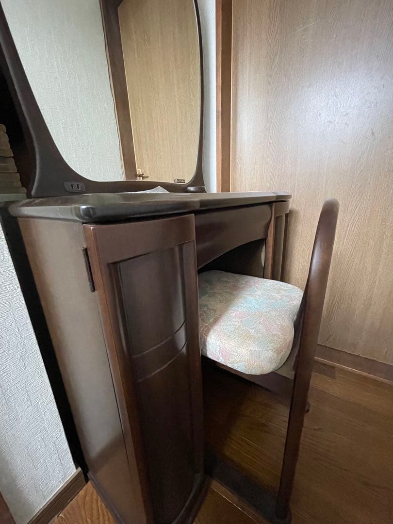 値下げ美品　レトロ【大塚家具】木製ドレッサー