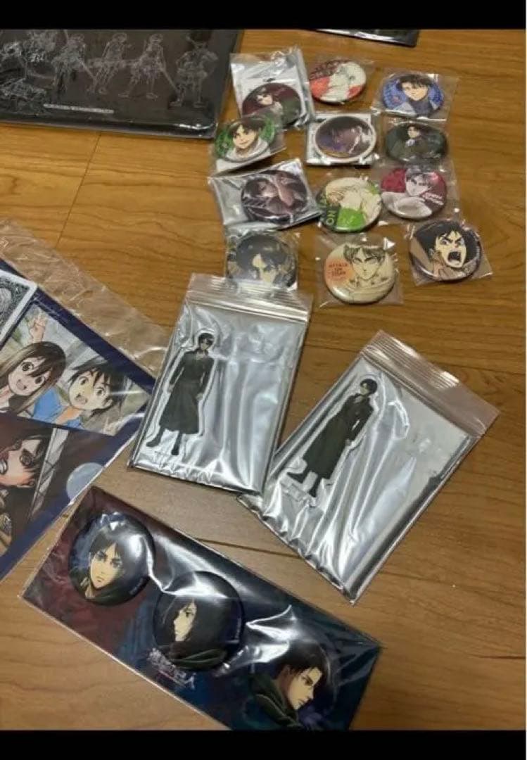 進撃の巨人　グッズセット