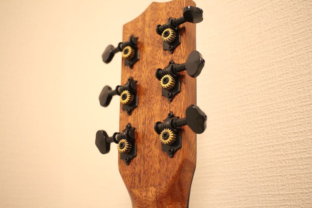 廃盤ミニギター ほぼ未使用 アカシア単板