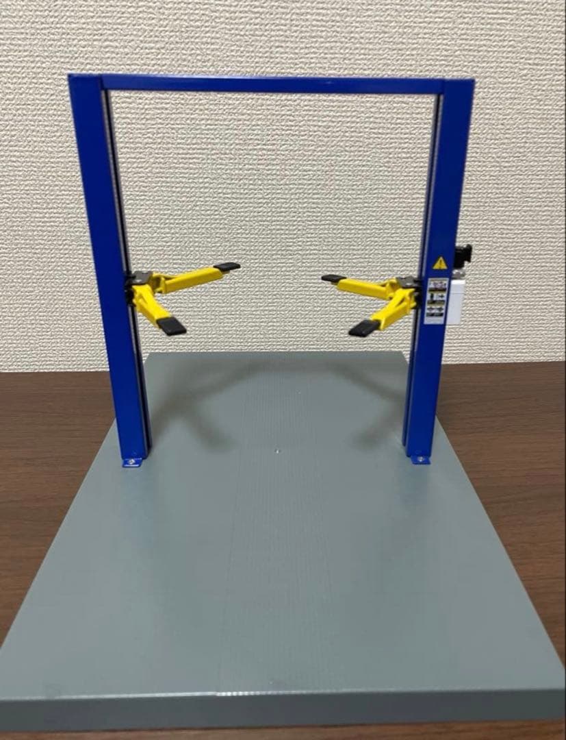 1/18 グリーンライト カーリフト ジオラマ kyosho auto art
