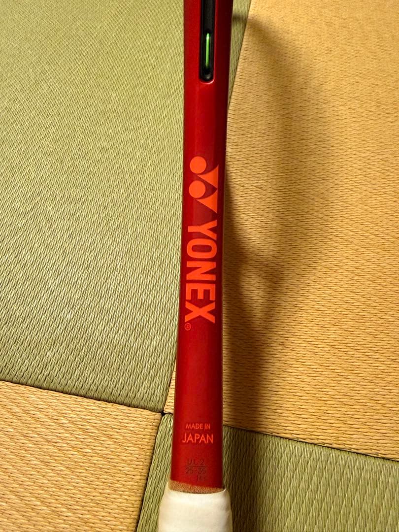 ジオブレイク70V【タンゴレッド】　YONEX