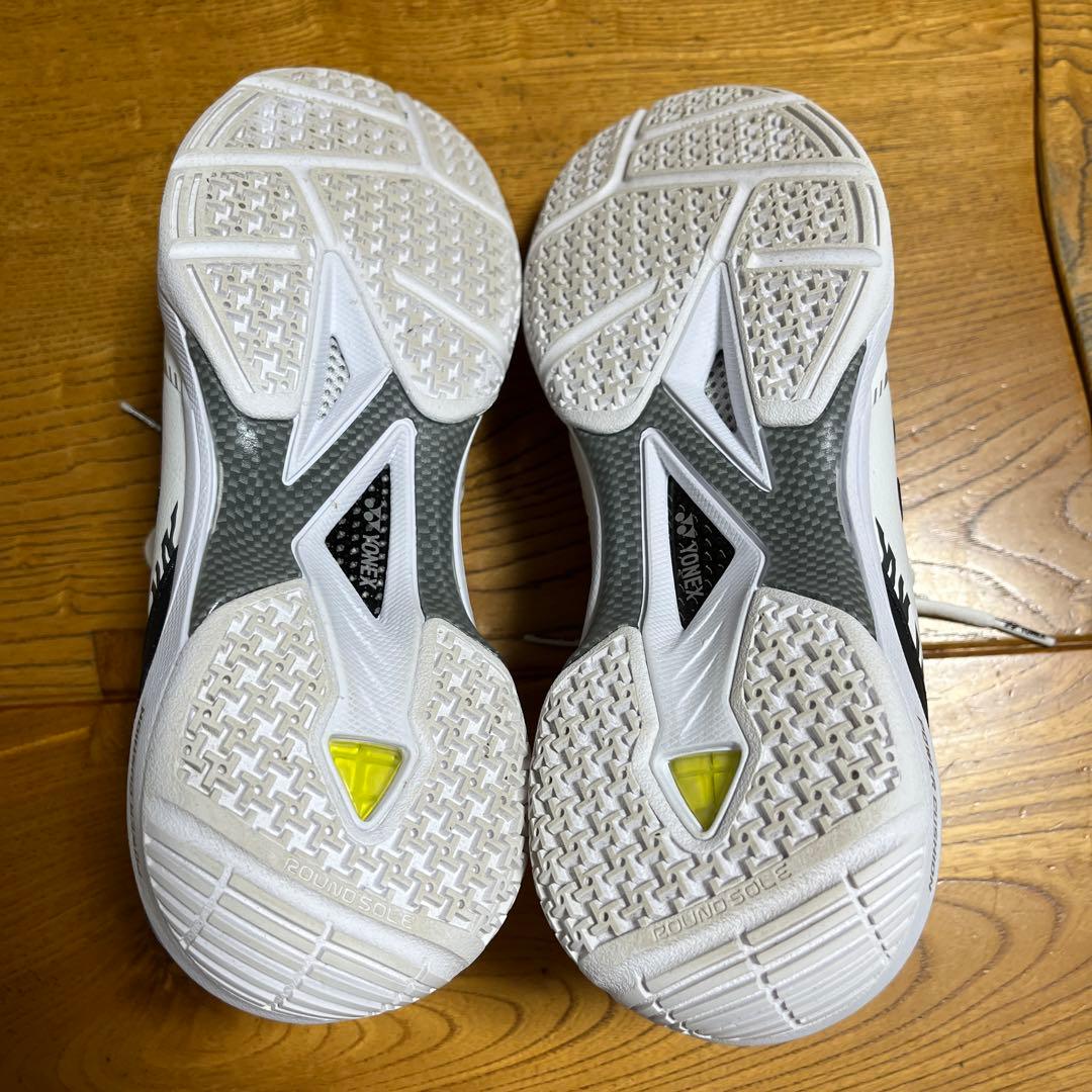 YONEX バドミントンシューズ ホワイト/ブラック　26cm