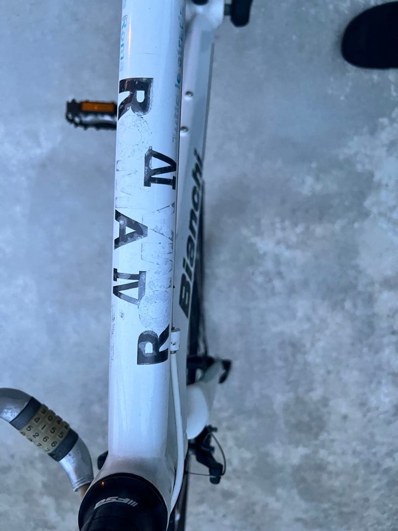 【引き取り限定】Bianchi ROMA4ホワイト クロスバイク