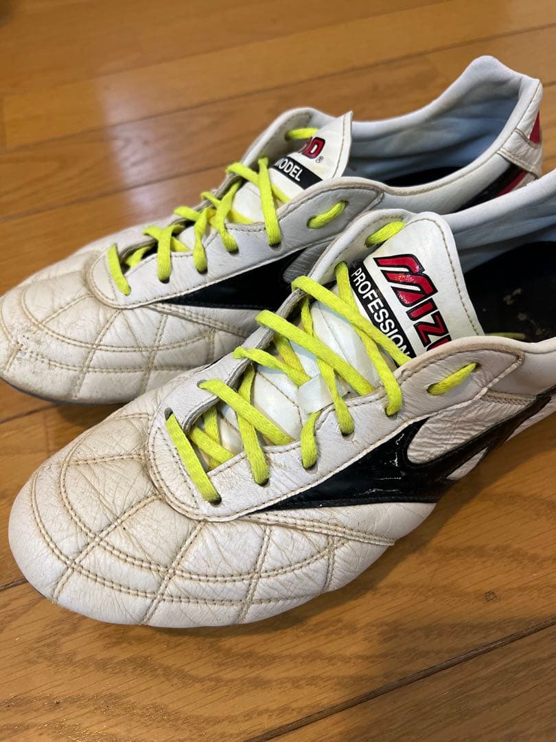 MIZUNO モレリア2JAPAN サッカーシューズ　25.5センチ