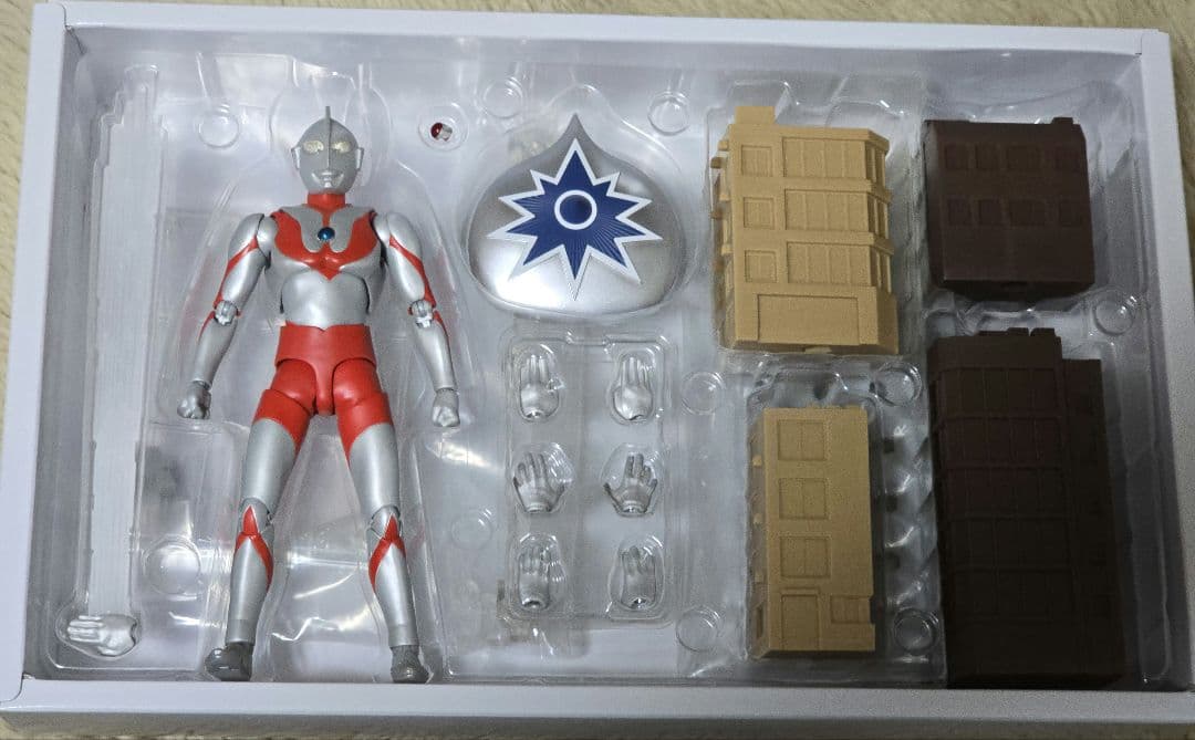 SHフィギュアーツ　ウルトラマン　50th アニバーサリーエディション