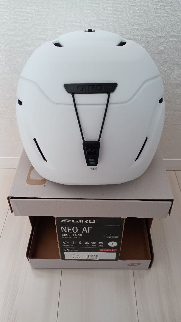 【美品】GIRO ジロ スキー・スノーボードヘルメット NEO ネオ AF