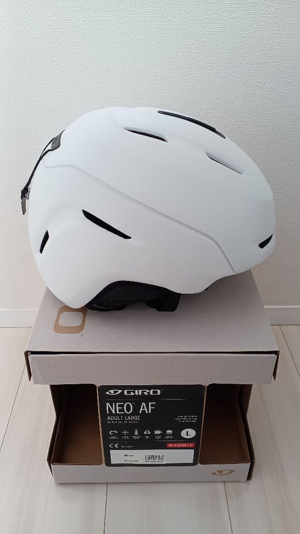 【美品】GIRO ジロ スキー・スノーボードヘルメット NEO ネオ AF
