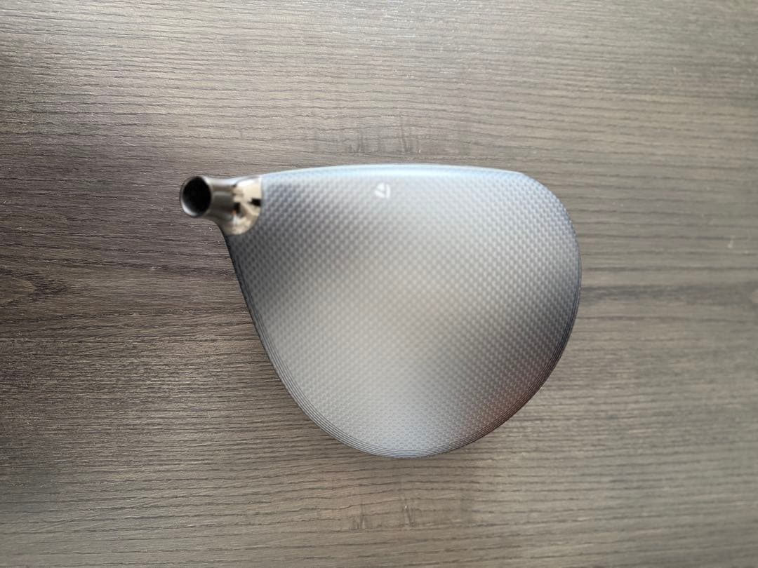 TaylorMade Qi35コア 10.5 ドライバー ヘッドのみカバー有り