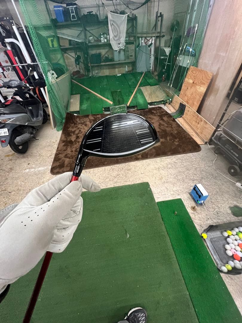 TaylorMade Qi4D ドライバー 9.0度　ベンタスTRレッド