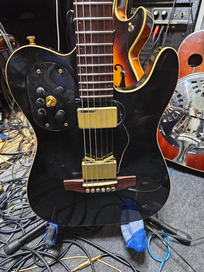 Godin acousticaster passive　レース他改良多　動画！
