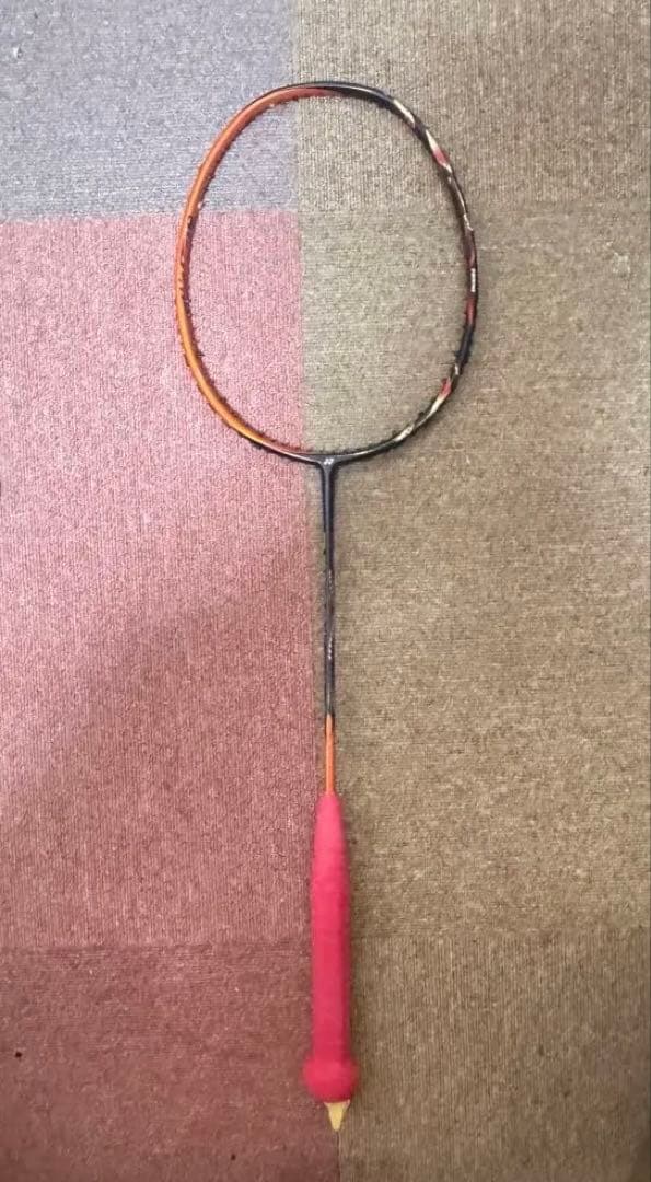 YONEX アストロックス99ASTROX99旧モデル 希少 廃盤モデル 大人気